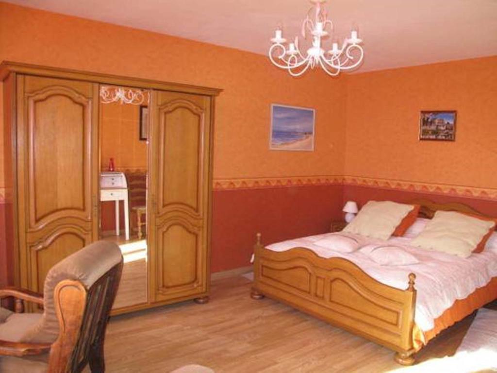 Bed and Breakfast L'Eclipse Saint-Nicolas-des-Motets Zimmer foto