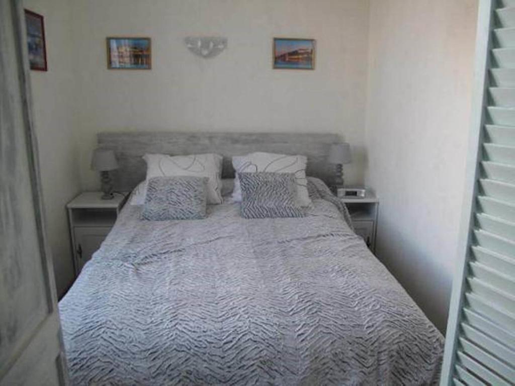 Bed and Breakfast L'Eclipse Saint-Nicolas-des-Motets Zimmer foto
