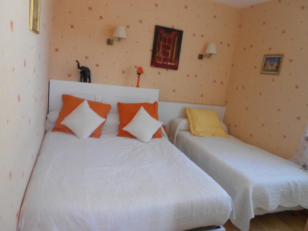 Bed and Breakfast L'Eclipse Saint-Nicolas-des-Motets Exterior foto