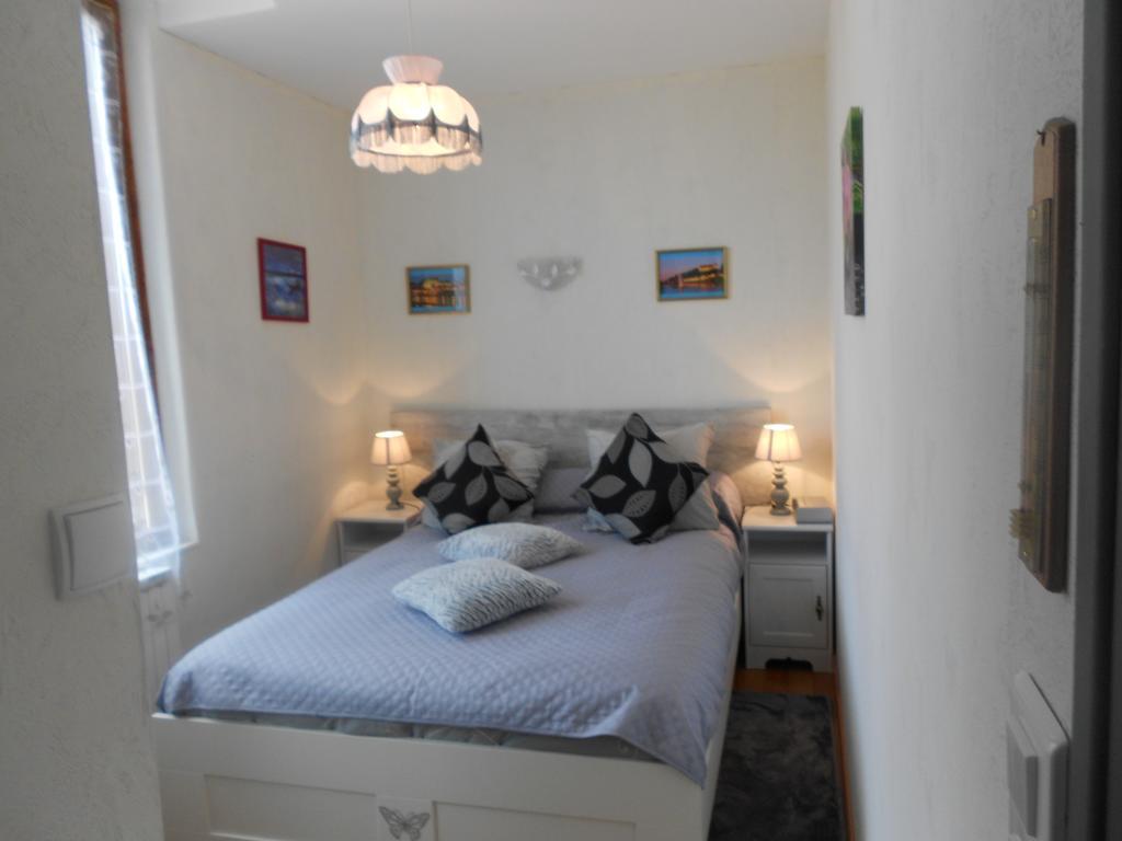 Bed and Breakfast L'Eclipse Saint-Nicolas-des-Motets Exterior foto
