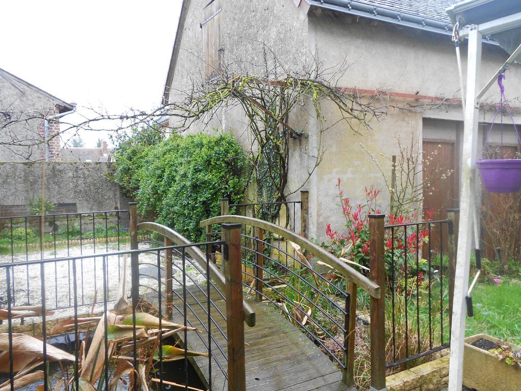 Bed and Breakfast L'Eclipse Saint-Nicolas-des-Motets Exterior foto