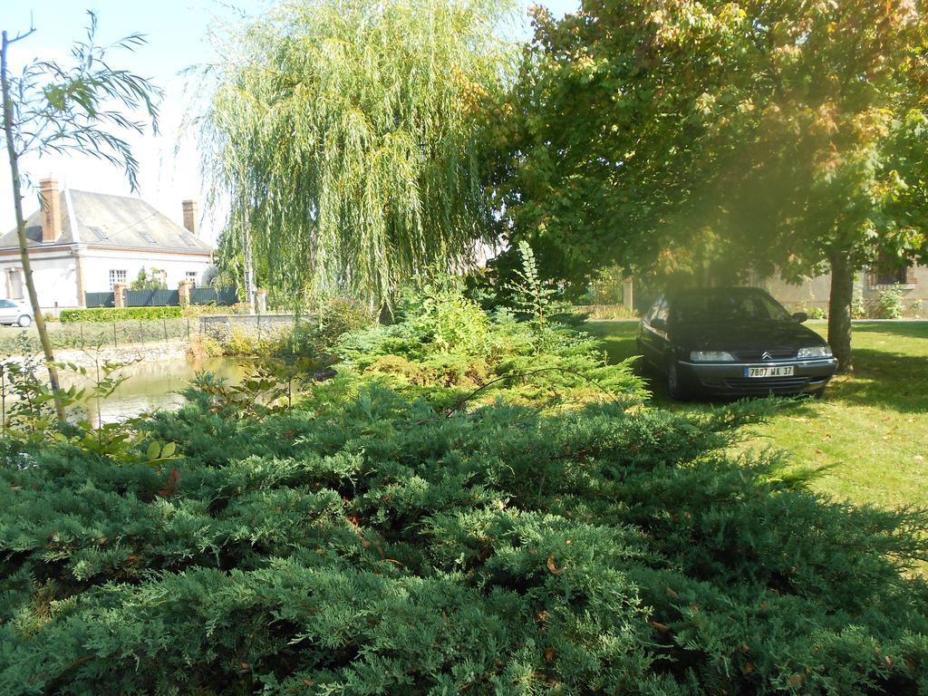 Bed and Breakfast L'Eclipse Saint-Nicolas-des-Motets Exterior foto