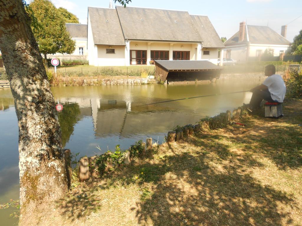 Bed and Breakfast L'Eclipse Saint-Nicolas-des-Motets Exterior foto